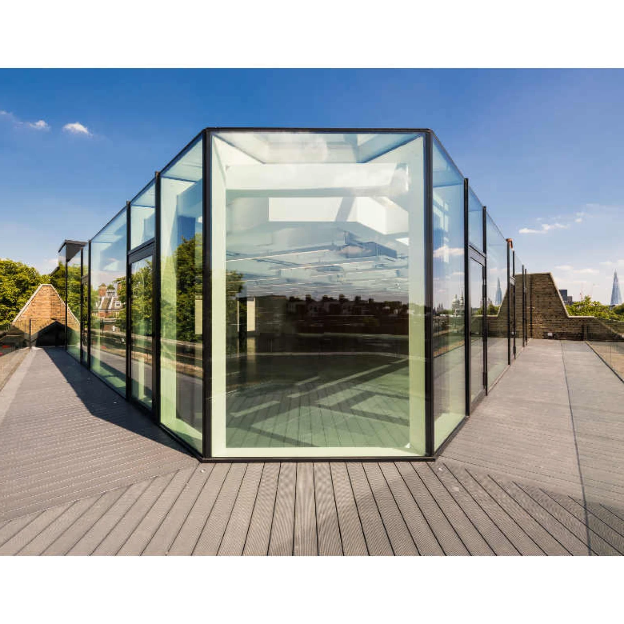 Hardwick Street, Frameless Glass Balustrade