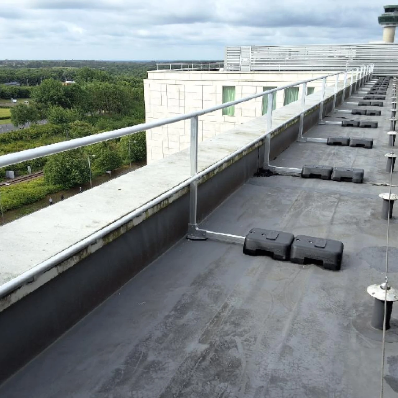 SolidRail at Hampton by Hilton Stansted Airport