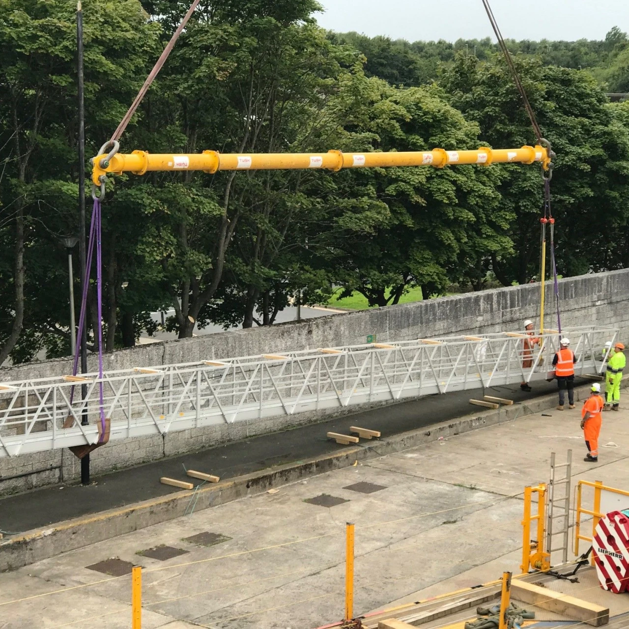 Travelling Gantry Lifting