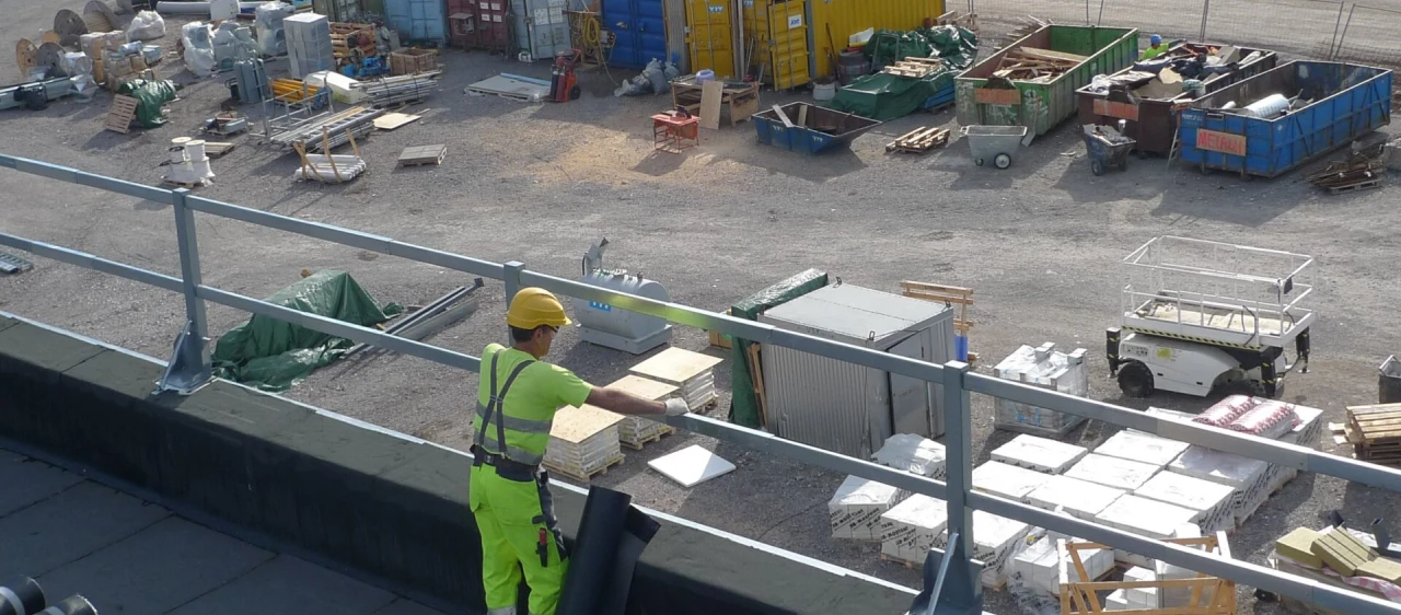 construction roofing