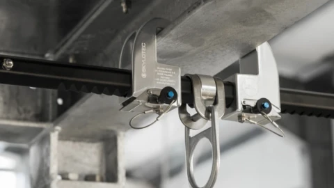 skylotec valbeveiliging aan plafond