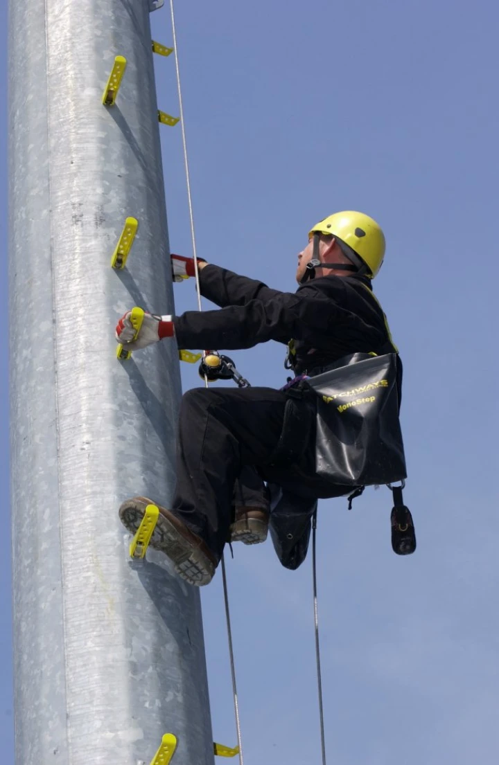 MSA Latchways TowerLatch - Face Mounted Monopole & MonoStep System